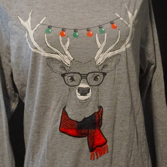 Holiday #FamJams Gray Long Sleeve PJ Lounge Top Deer Head with Fleece Scarf Sm - Picture 2 of 6